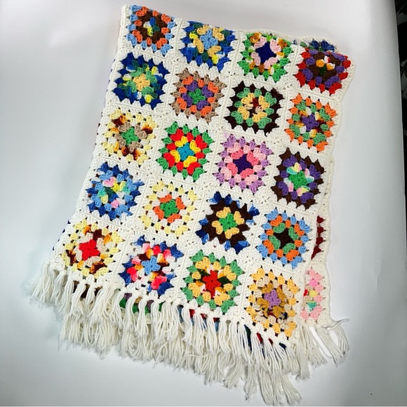 Large Handmade Granny Square Crochet Throw Boho Patchwork Fringe - Picture 7 of 10